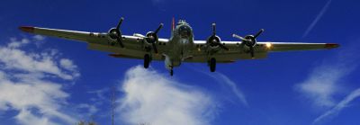 B-17
B-17 on final approach at Van Nuys Airport.
Keywords: b-17;airplain;bomber;world war 2
